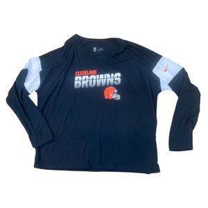 Woman’s Nike dri-fit team apparel Cleveland Browns long sleeve shirt size XXL
